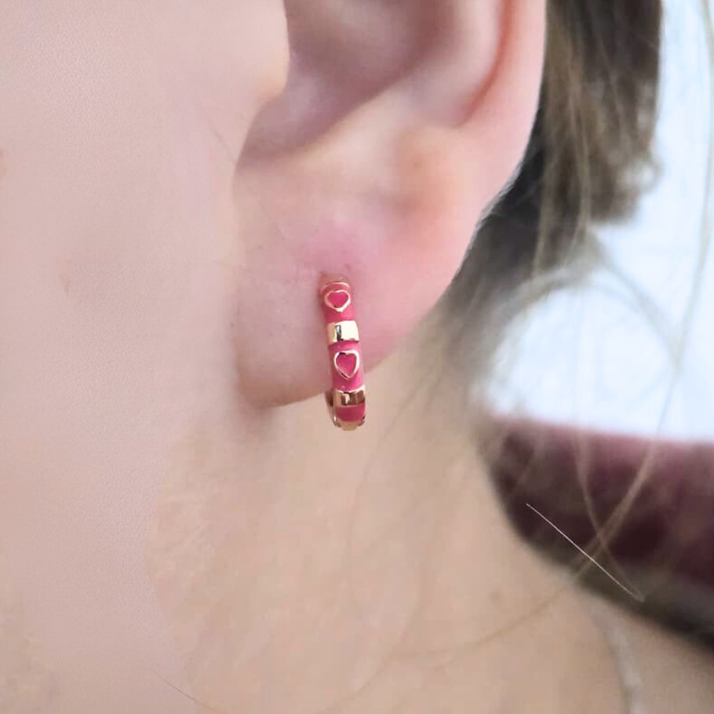 Aretes rosados con corazón