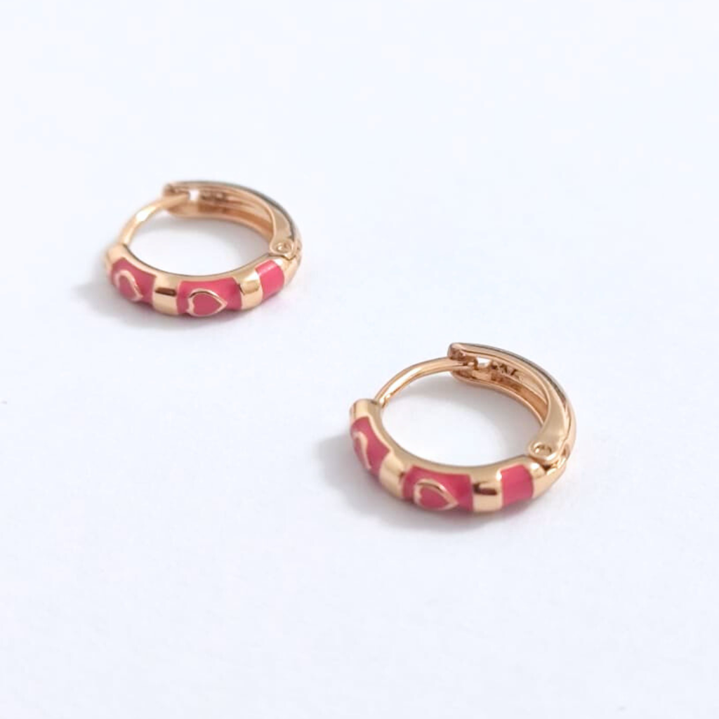 Aretes rosados con corazón