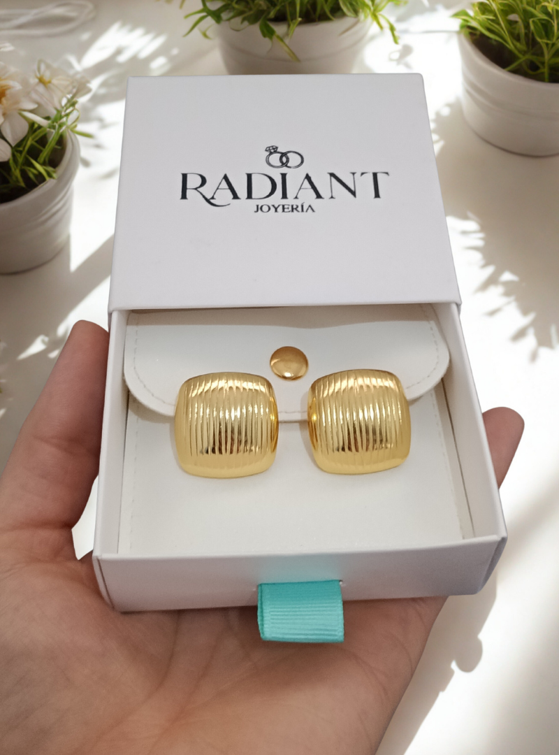 Aretes Cuadrados